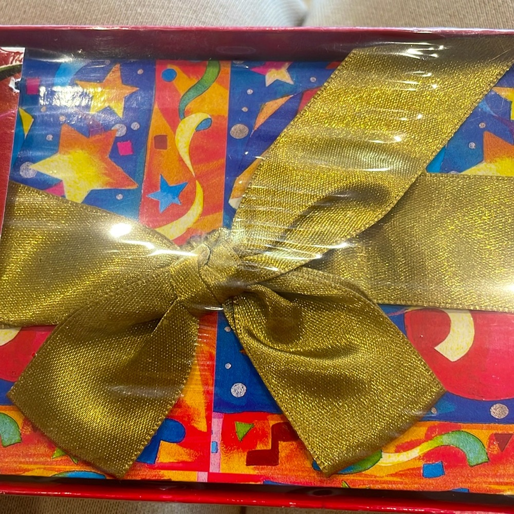 Luxurious Wine Gift Box with Gold Sparkly Ribbon
